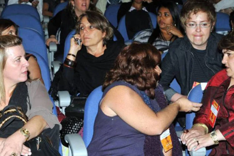 Mulheres no 13º Congresso Brasileiro de Assistentes Social: nessa área, a população feminina chegava a 71,7% do total  (Valter Campanato/ABr)