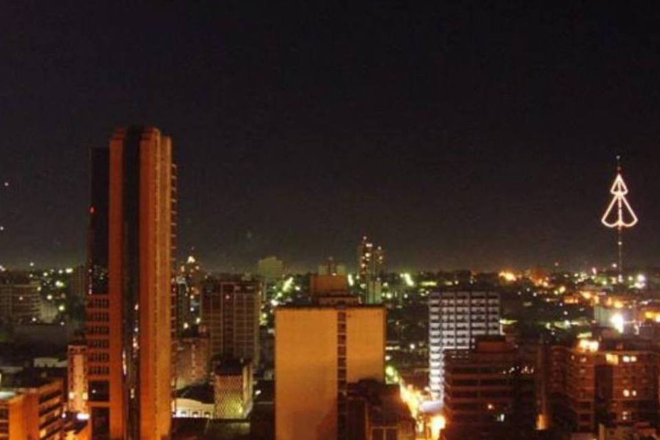 Paraguai tem apagão em possível atentado em torre de energia