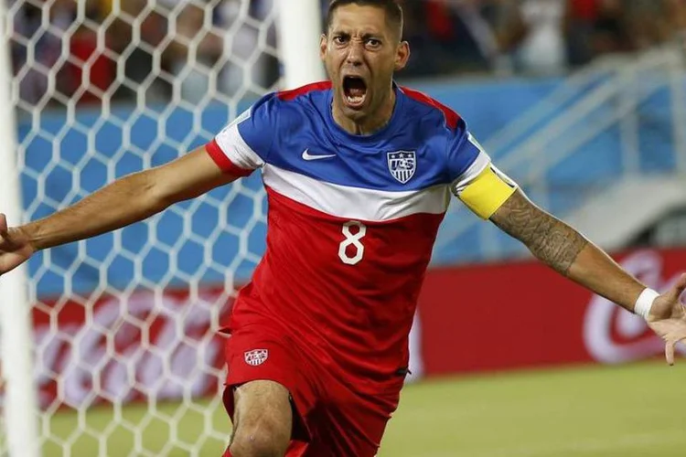 Clint Dempsey comemora o gol marcado contra Gana na Copa do Mundo de 2014, em Natal (Toru Hanai/Reuters)