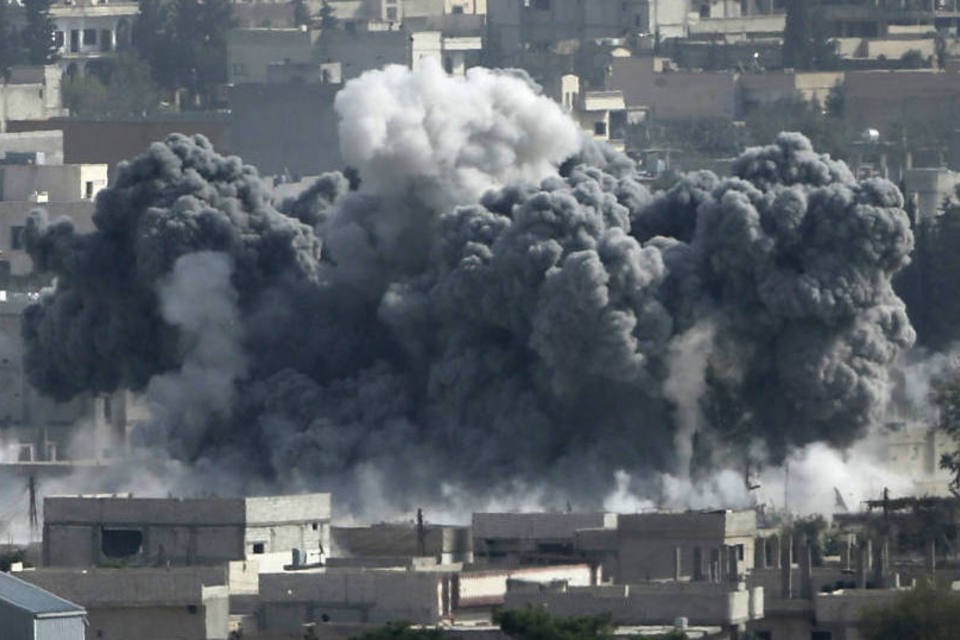 Ataques suicidas atingem Kobani, entre a Síria e a Turquia