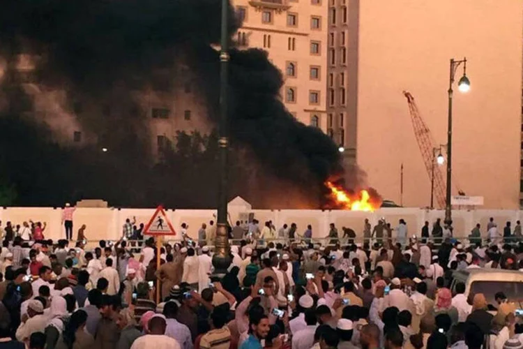 
	Medina: o atentado de Medina, a segunda cidade sagrada do Isl&atilde;, depois de Meca, ocorreu durante as ora&ccedil;&otilde;es do entardecer na Mesquita do Profeta
 (Reuters)
