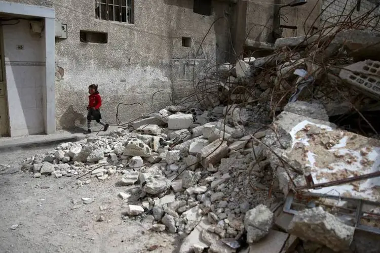 Síria: sete mulheres e cinco crianças foram mortas em ataque (Reuters)