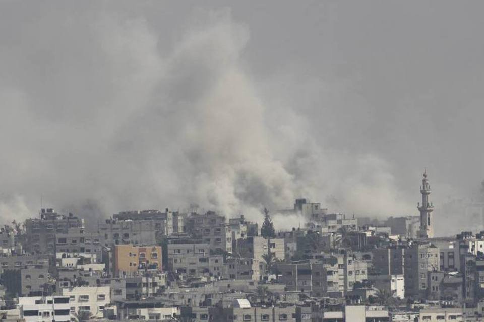 Bombardeio contra principal mercado de Gaza deixa 17 mortos