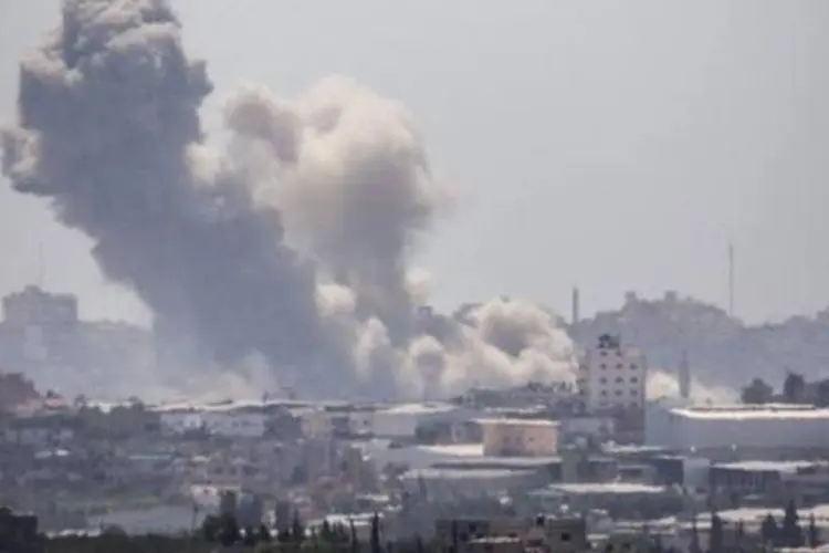 Bombardeio israelense na Faixa de Gaza: ataques já somam 101 mortos e mais de 500 feridos desde o início da operação (Jack Guez/AFP)