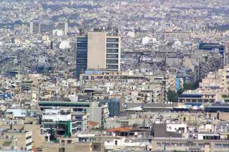 UE e FMI visitam Atenas enquanto gregos fazem greve