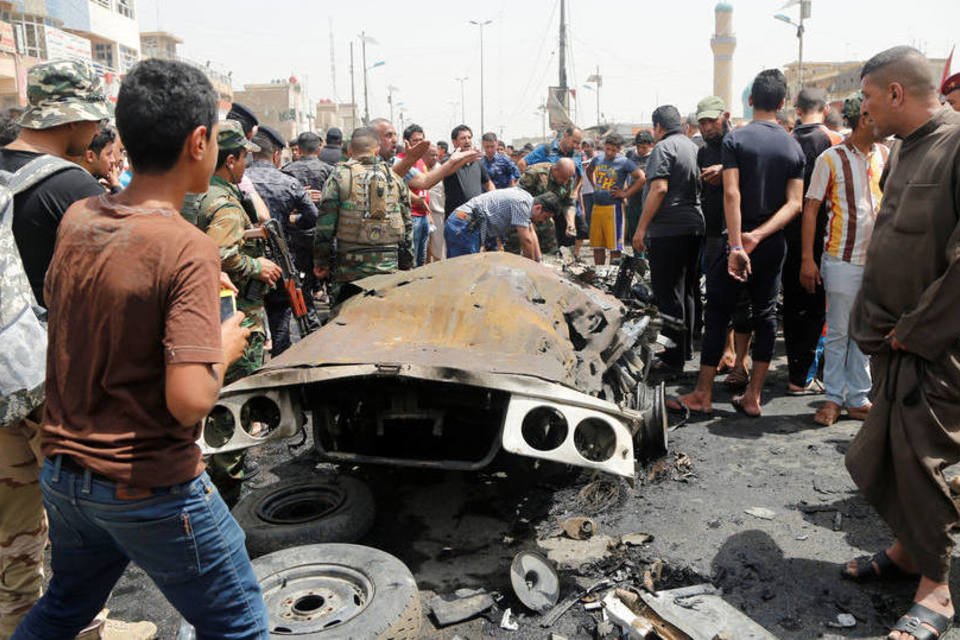 Atentado perto de mercado em Bagdá mata 64 e fere 87