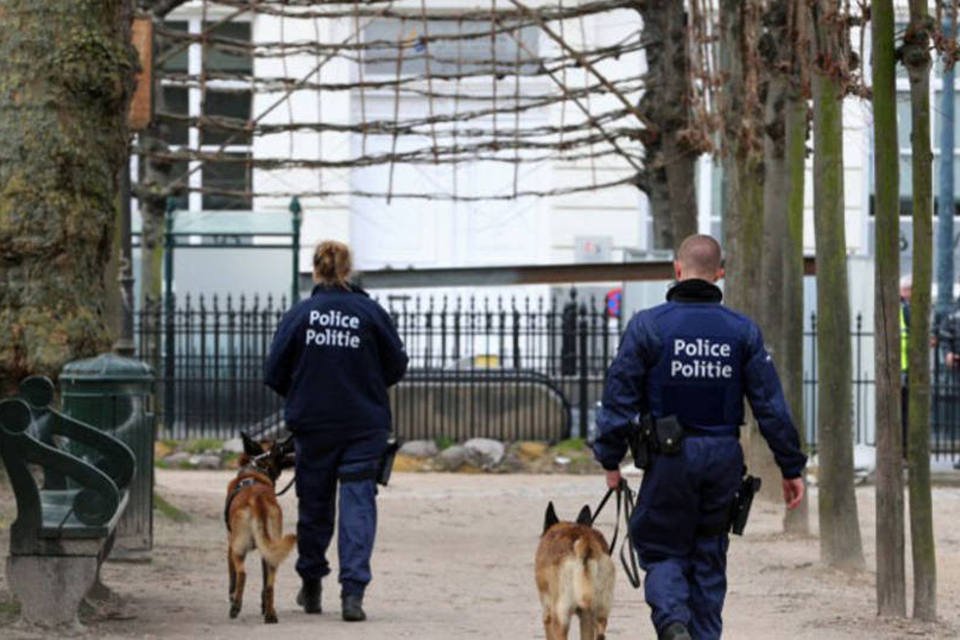 Operação antiterrorista prende 11 pessoas na Bélgica