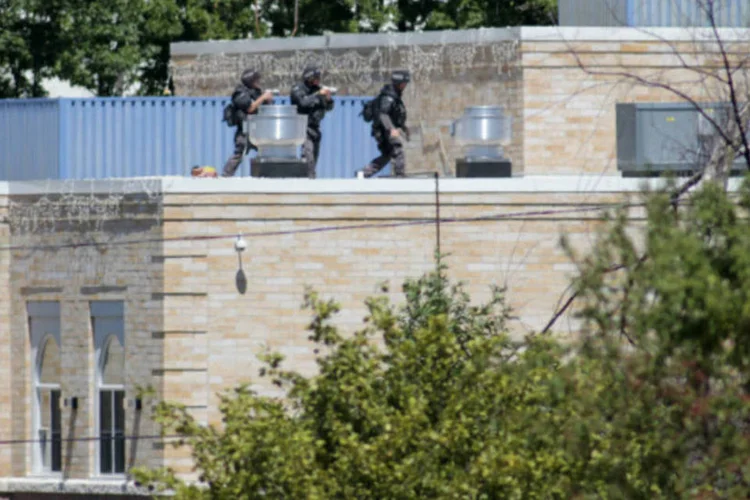 Atirador invade templo nos Estados Unidos e deixa ao menos seis mortos (Getty Images)