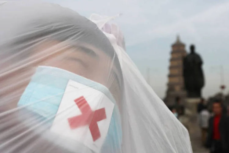 
	China: pesquisa cient&iacute;fica tamb&eacute;m calcula que at&eacute; 2020 ser&atilde;o registrados 800 mil novos casos de pacientes com c&acirc;ncer pulmonar ao ano
 (ChinaFotoPress/Stringer)
