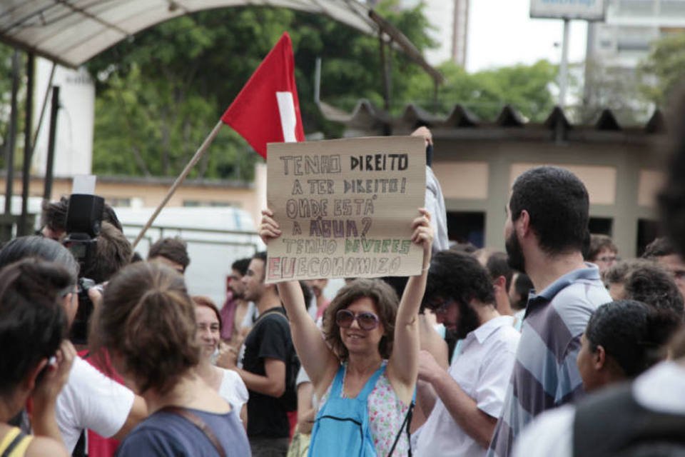 Secretário defende reúso da água na CPI da Sabesp em SP