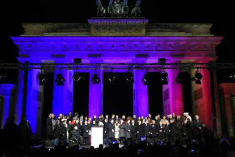 Ato organizado pela comunidade muçulmana da Alemanha em Berlim para protestar contra a islamofobia (Tobias Schwarz/AFP)