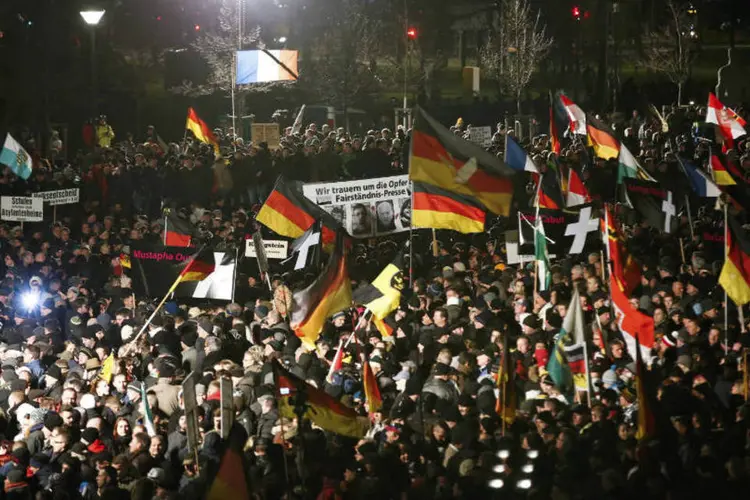 Ato em Dresden: essa é a 12ª manifestação convocada pelo Pegida (Fabrizio Bensch/Reuters)