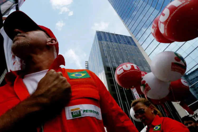 Ato em frente a sede da Petrobras, na avenida Paulista, em São Paulo (Robson Fernandjes/Fotos Públicas)