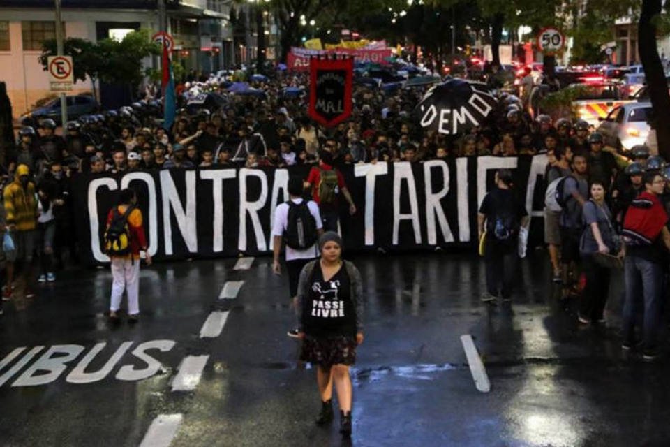 4º protesto contra alta na tarifa tem tumulto e 4 presos