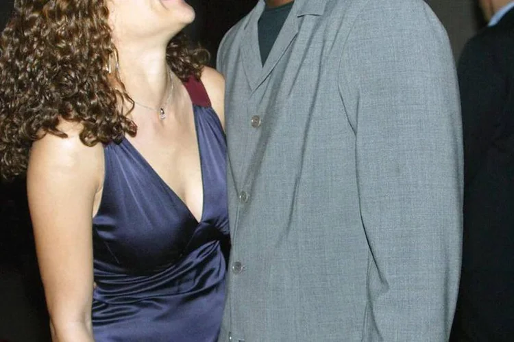 Ator Michael Jace e sua mulher, April Jace, durante a pré-estreia da terceira temporada de "The Shield", em uma foto de março de 2004 (Frederick M. Brown/Getty Images)