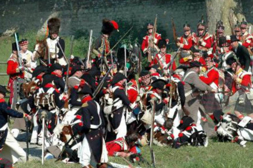 Arqueólogos começam a escavar campo de batalha de Waterloo