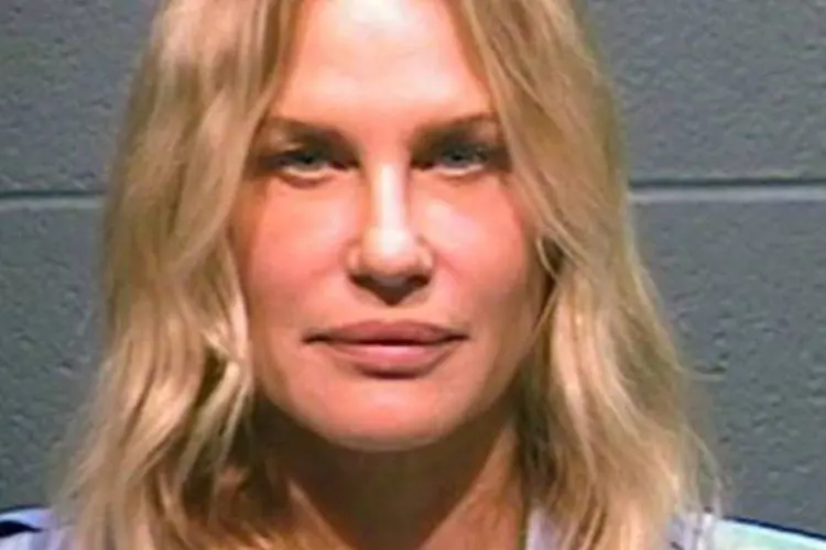 Daryl Hannah: "Eu estava protestando pacificamente", disse a atriz de "Kill Bill" e "Wall Street - Poder e Cobiça". (Getty Images)