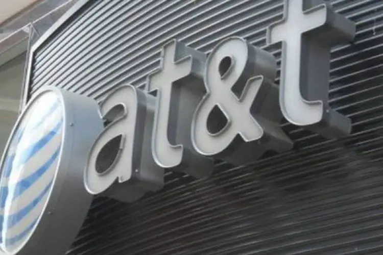 
	AT&amp;T: &nbsp;analistas previam lucro de US$ 0,60 por a&ccedil;&atilde;o e receita de US$ 31,59 bilh&otilde;es
 (AFP/AFP)