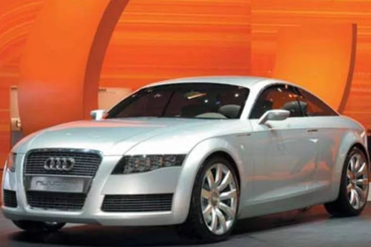 Audi, BMW e outras marcas do mercado "premium" devem continuar em ritmo crescente de vendas em 2010 (.)