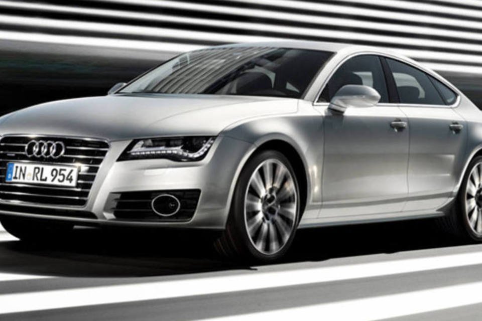 Audi mostra A7 concept com sistema de condução autônoma