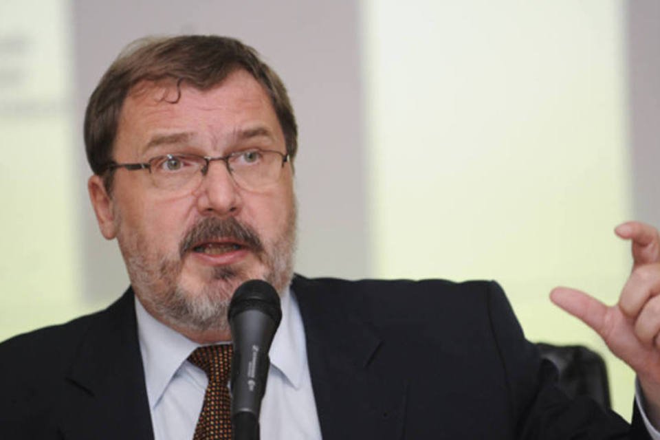Augustin não assumirá presidência da Itaipu, diz assessoria