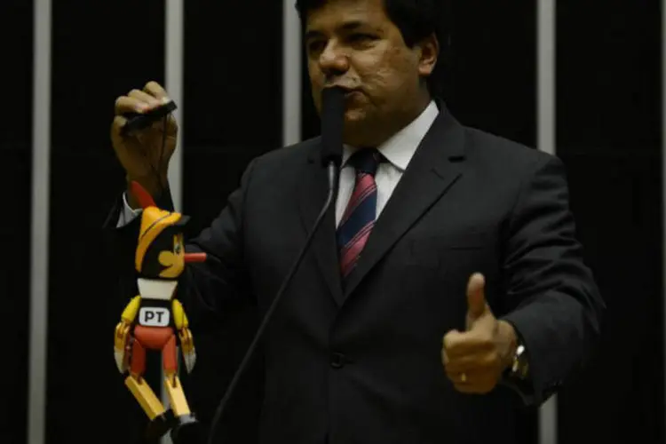 
	Mendon&ccedil;a Filho: de acordo com ele, o or&ccedil;amento previsto pelo governo Dilma para este ano &eacute; 25% menor que em 2015
 (Fabio Rodrigues Pozzebom/Agência Brasil)