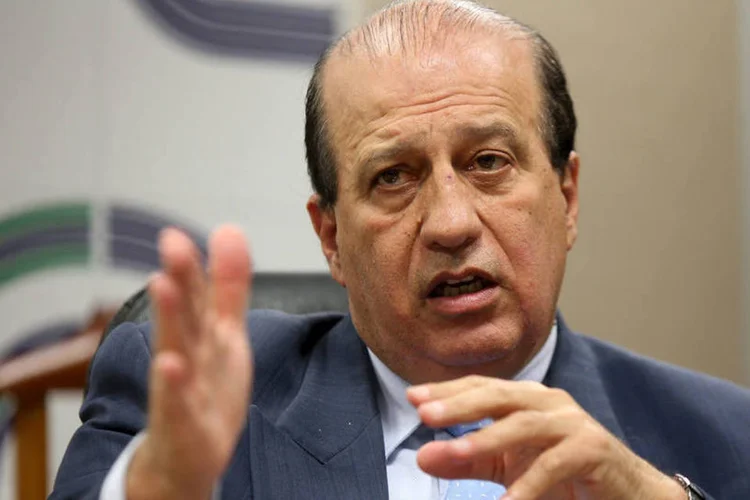 
	Augusto Nardes, ministro do TCU: &quot;N&atilde;o existe decis&atilde;o do TCU de cobrar os R$ 40 bilh&otilde;es de forma imediata. Esse processo est&aacute; em suspens&atilde;o&quot;
 (Adriano Machado/ Reuters)