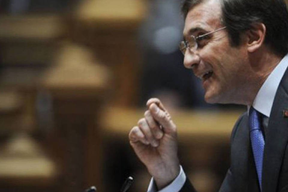 Passos Coelho classifica moção de censura de "irresponsável"