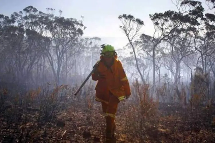 Incêndio causa destruição em Nova Gales do Sul, austrália (REUTERS)