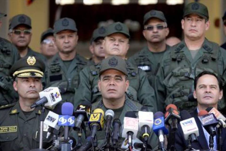 Fronteira entre Venezuela e Colômbia será fechada à noite