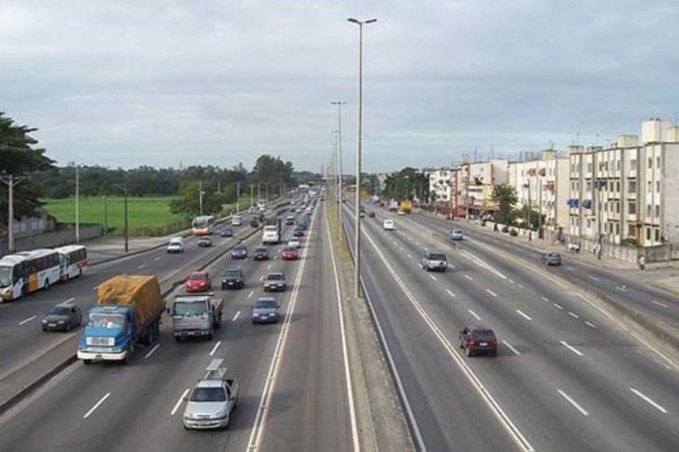 Em greve, servidores da saúde fazem manifestação no RJ