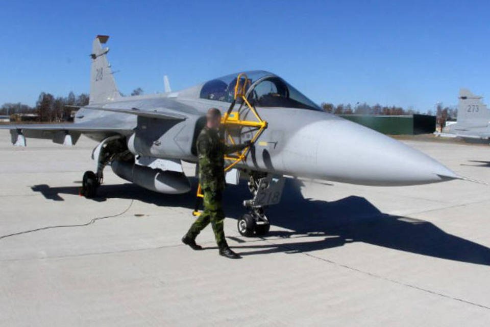 Otan apoiará com aviões países que formam coalizão contra EI