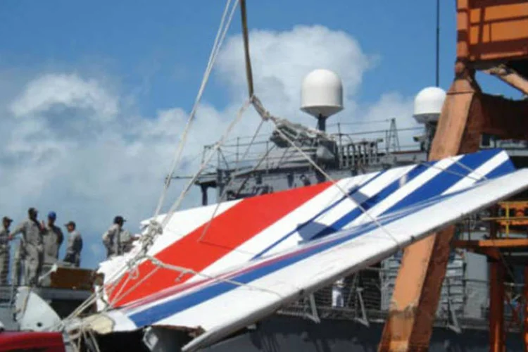 
	Peda&ccedil;o do Airbus do voo 447, que caiu no Oceano Atl&acirc;ntico
 (Wikimedia Commons)