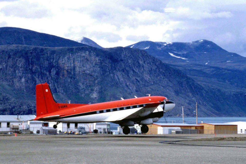 Avião desaparecido há 54 anos é encontrado por alpinistas
