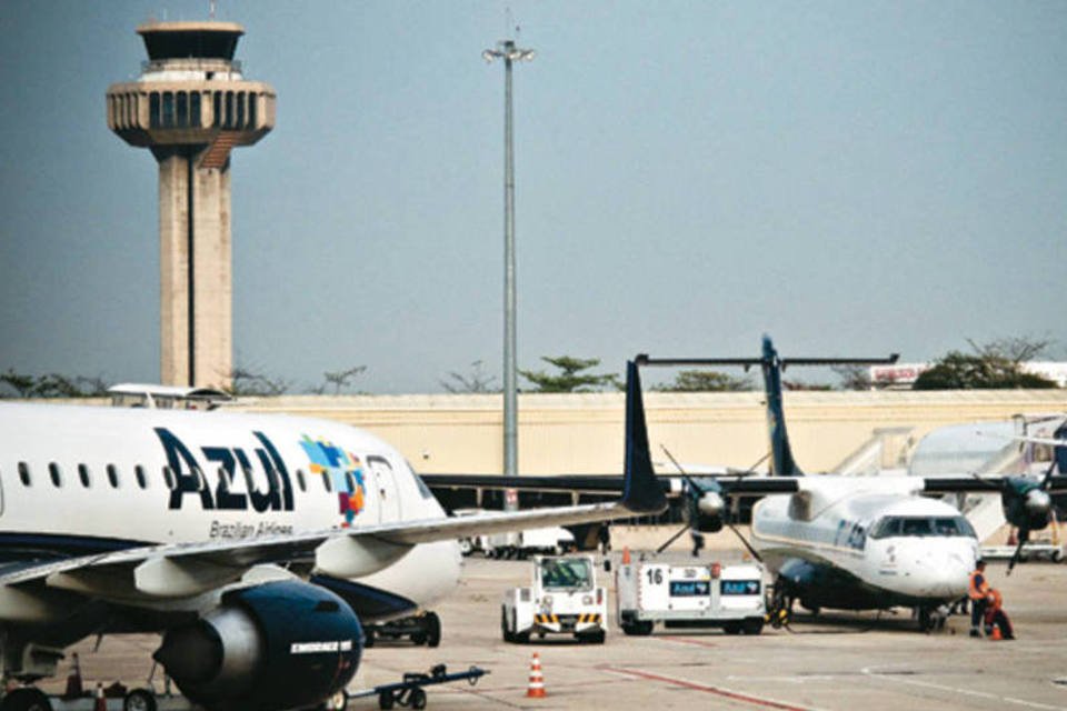 Contra crise, Azul corta preços de voos aos EUA
