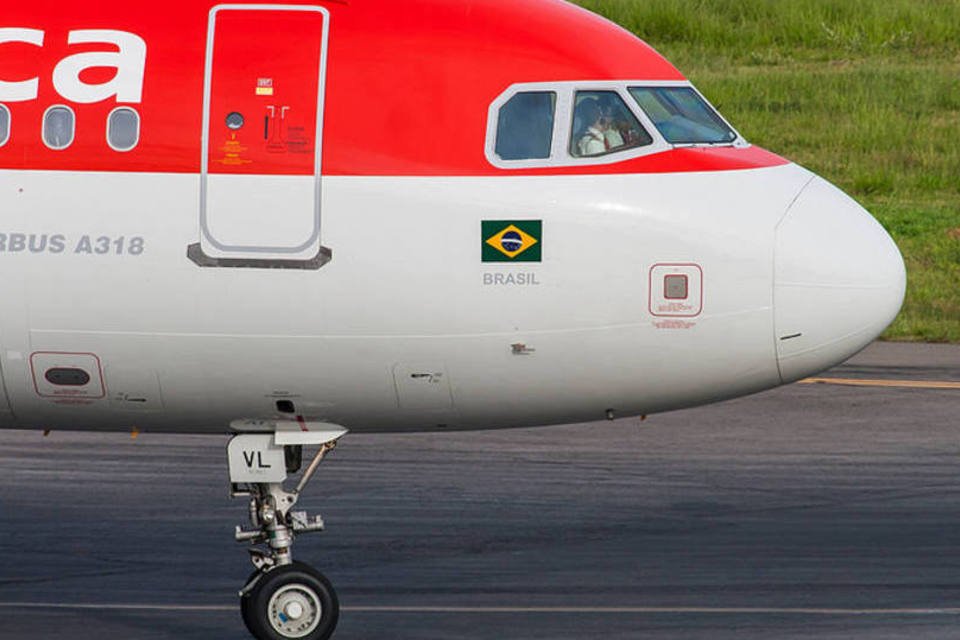 Avião da Avianca faz pouso de emergência em Guarulhos