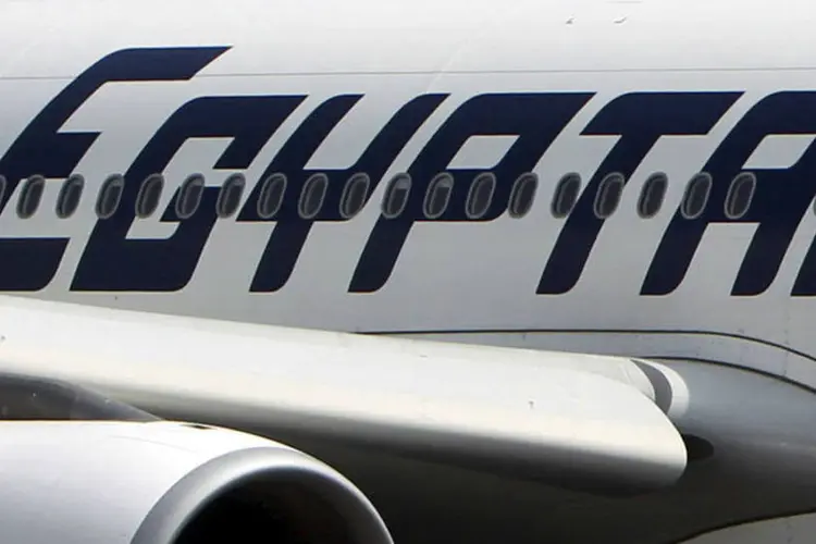 
	Avi&atilde;o da EgyptAir: o avi&atilde;o e os passageiros foram revistados pelas autoridades uzbeques, que confirmaram que a amea&ccedil;a era uma fraude
 (Mohamed Abd El Ghany / Reuters)
