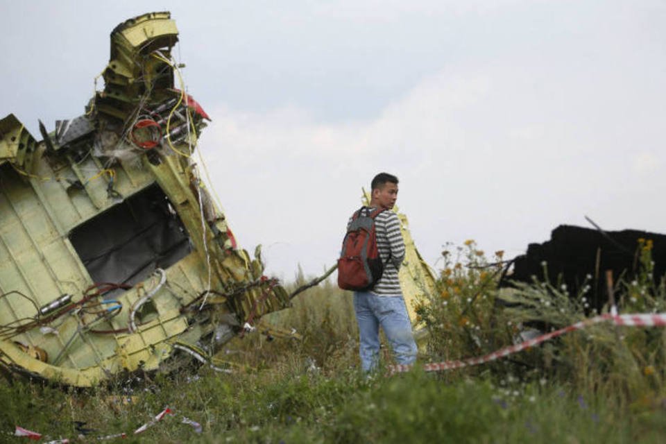 Britânicos vão analisar caixas pretas do voo MH17