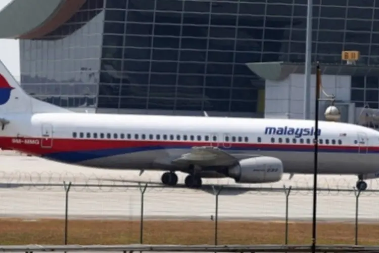 
	Avi&atilde;o da Malaysia Airways: &quot;algo que estava flutuando no mar h&aacute; tanto tempo pode n&atilde;o estar mais flutuando&quot;, disse ele a rep&oacute;rteres em Perth. &quot;Podem ter ido para o fundo&quot;, disse vice premi&ecirc;
 (Getty Images)