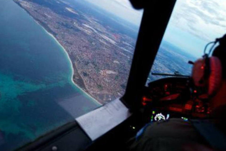 Autoridades descartam que último sinal seja de avião