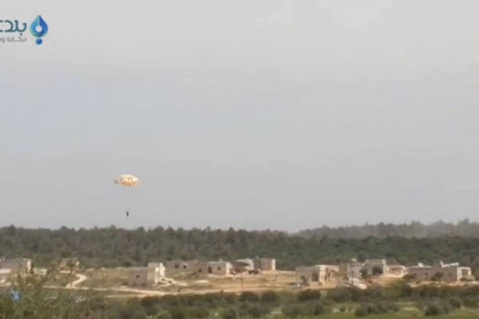Piloto de avião militar derrubado é capturado na Síria