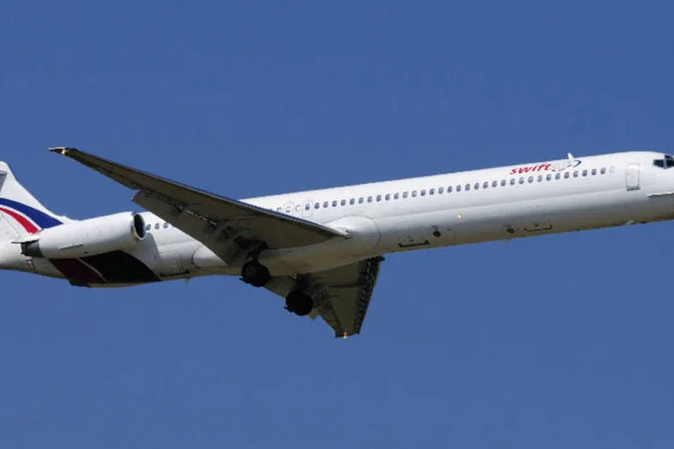 Avião da Swiftair: equipes estão trabalhando para investigar o que ocorreu (Xavier Larrosa/Reuters)