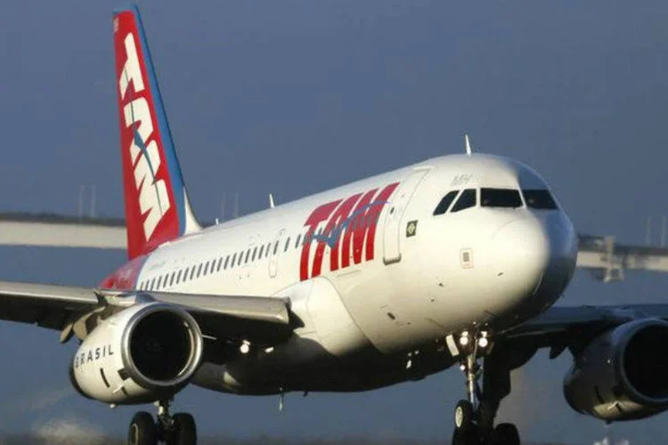 
	Avi&atilde;o da TAM: voo retornou pouco depois de passar por Casablanca, no Marrocos
 (Pilar Olivares/Reuters)