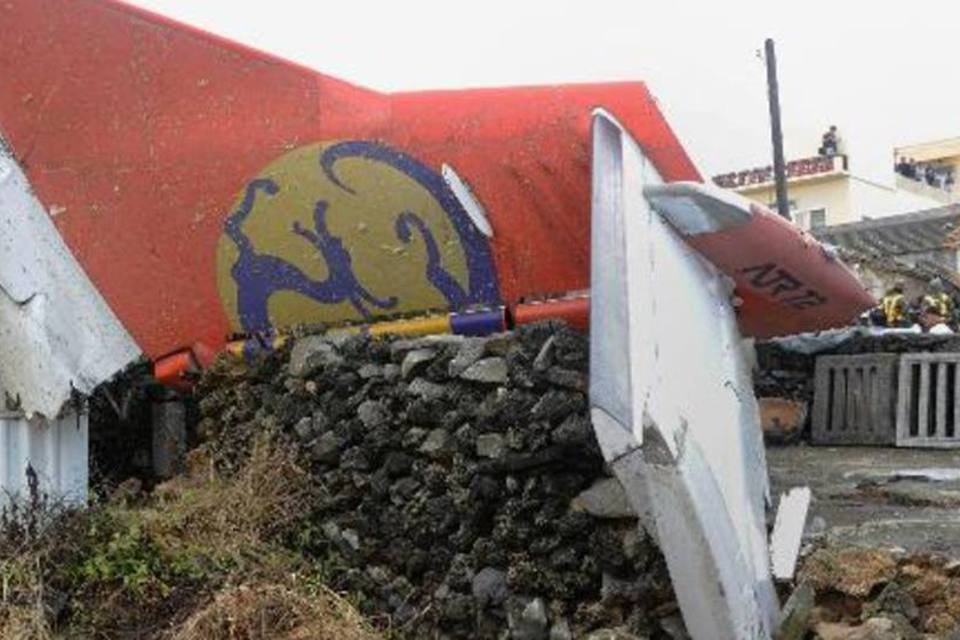 Caixas-pretas do avião que caiu em Taiwan são decodificadas