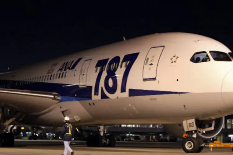 
	Avi&atilde;o 787 Dreamliner: na quarta-feira a ANA havia cancelado um voo com o mesmo modelo de avi&atilde;o por causa de um problema no sistema de freios
 (REUTERS/Shohei Miyano)