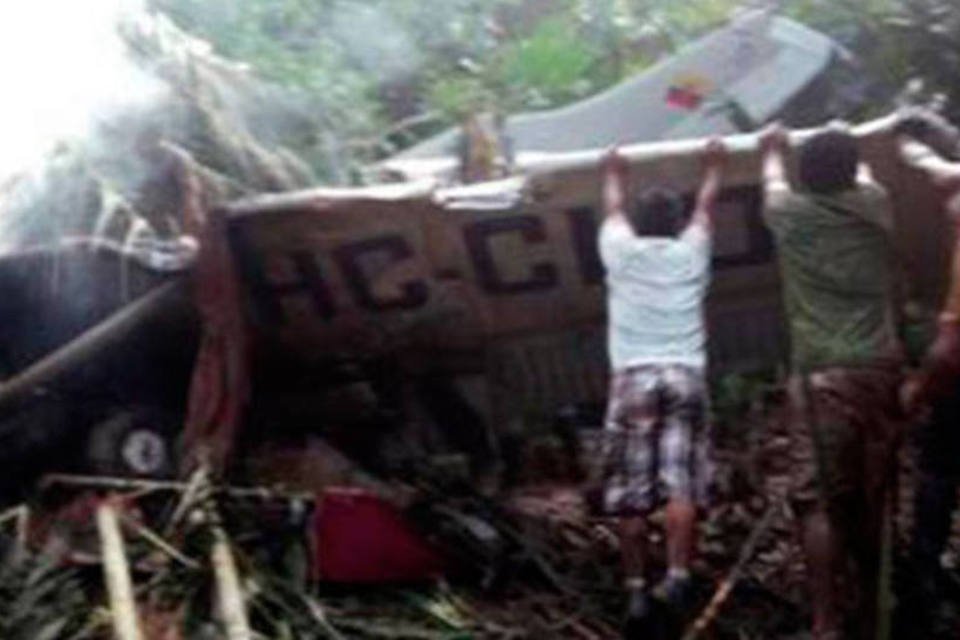 Queda de avião deixa cinco mortos na Amazônia equatoriana