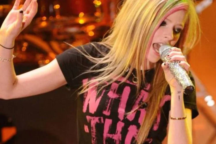 A canadense Avril Lavigne é uma das artistas ocidentais a mostrar maior interesse em alcançar o difícil mercado chinês nos últimos anos (Daniele Venturelli/Getty Images)
