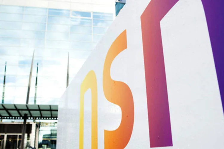 
	Entrada da sede da Nokia Solutions and Networks Oy (NSN): companhia &eacute; a fornecedora de infraestrutura de rede das principais operadoras brasileiras
 (Henrik Kettunen/Bloomberg)