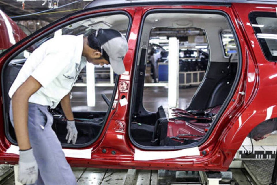 Nissan suspenderá produção doméstica de carros ao mercado japonês