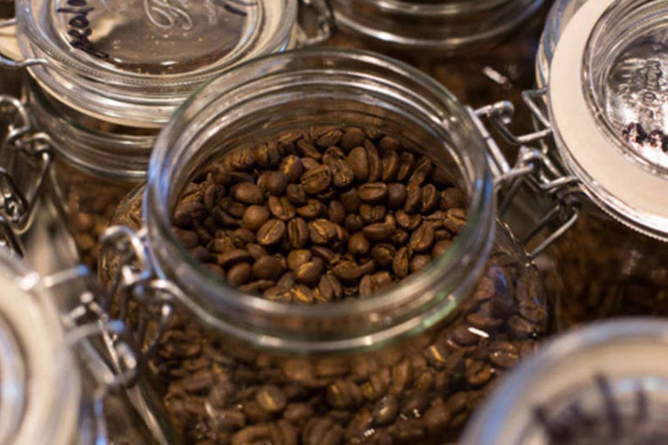 Exportação de café do Vietnã deve subir 39% em março